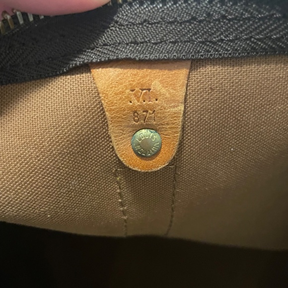 Louis Vuitton keepall 55 duffle - Picture 14 of 14